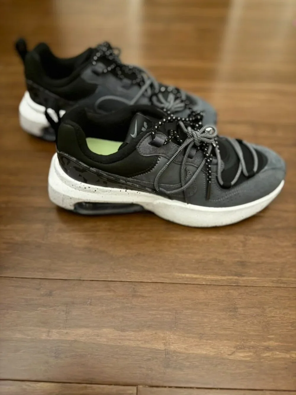 NEW Nike Air Max Viva Black Gray Sneakers Women's Size 10 NWOB